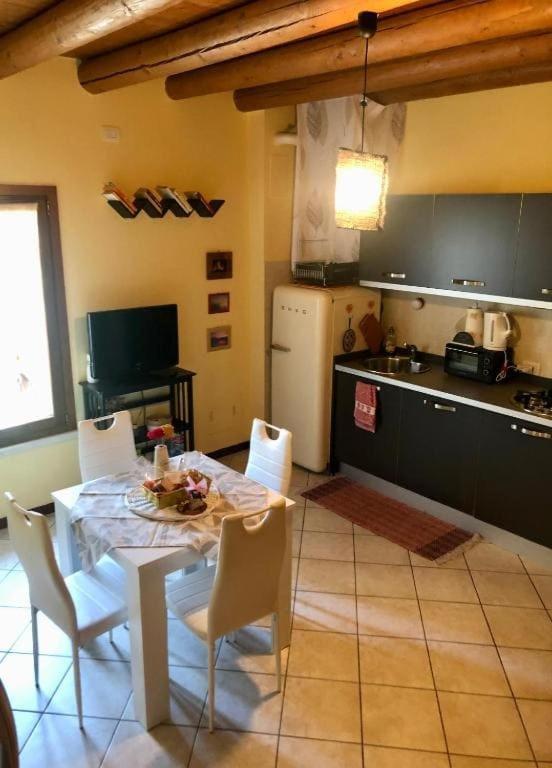 Casa Giulia - Valeggio Sul Mincio Apartment Luaran gambar